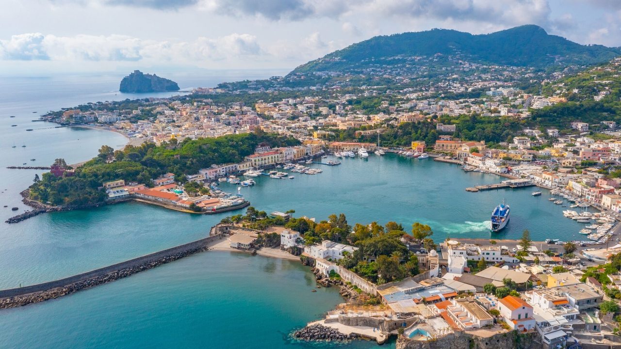 Ischia Porto Centro 4s